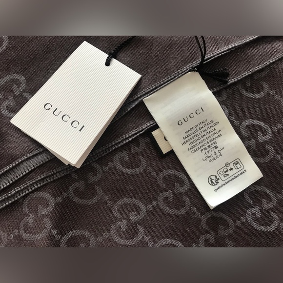 BNWT AUTHENTIC GUCCI SCARF🤎 - Picture 4 of 8